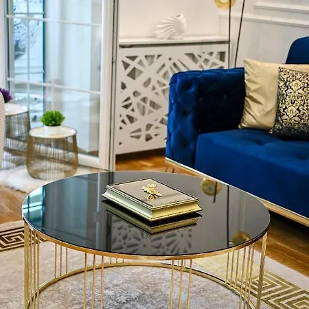 Luxury Karic Free Parking Apartment
