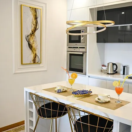 Luxury Karic Free Parking