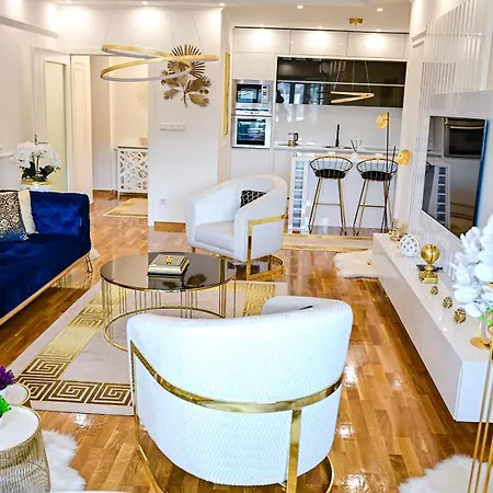 Luxury Karic Free Parking