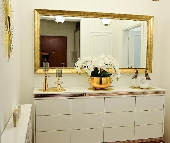 Luxury Karic Free Parking